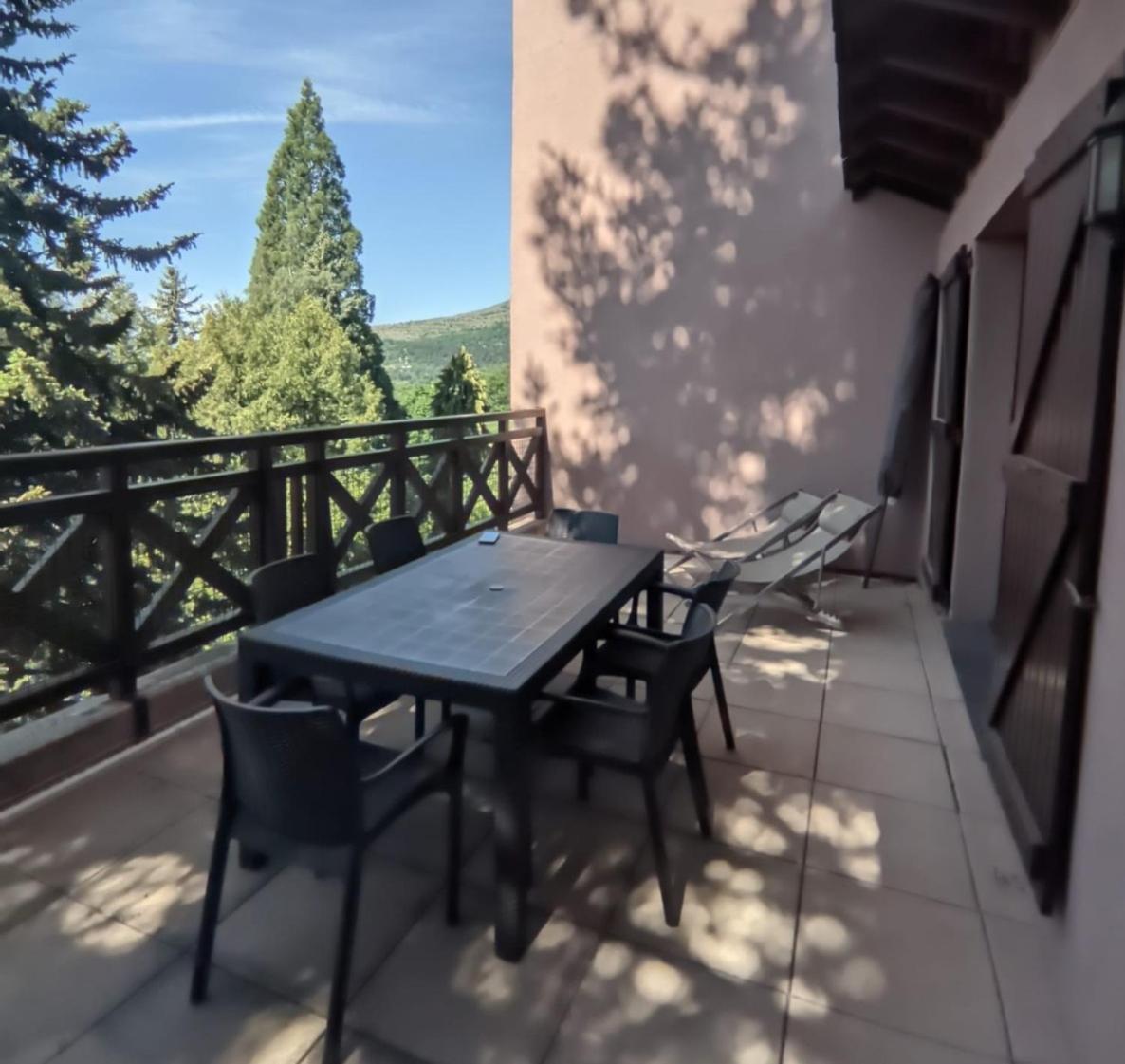 Cerdanya En Familia Montana Park Lejlighed Enveitg Eksteriør billede